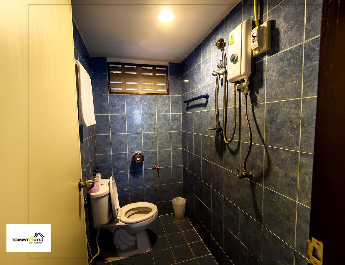 Tommy Huts Hotel Чиангмай Екстериор снимка