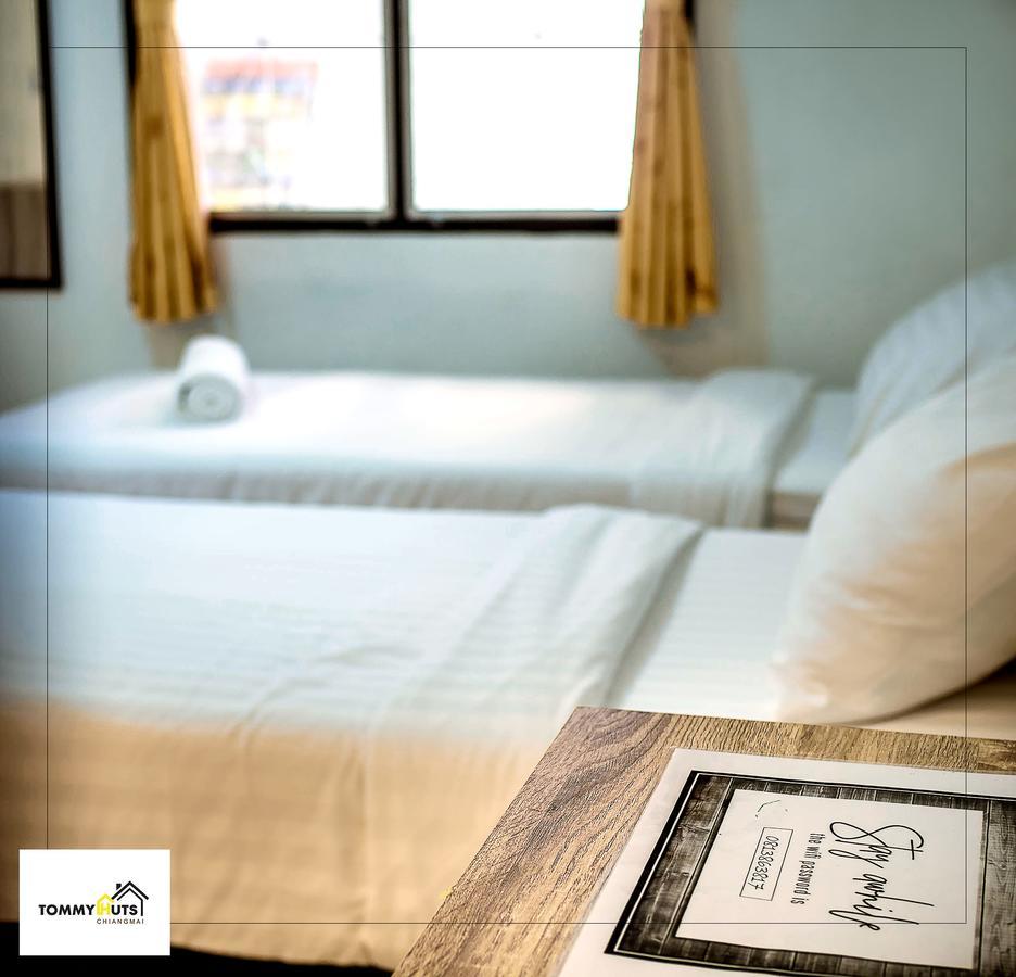 Tommy Huts Hotel Чиангмай Екстериор снимка